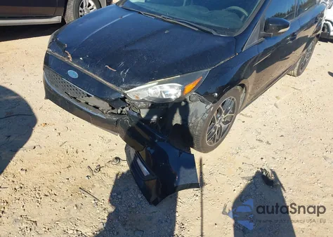 2018 Ford Focus Sel z USA, uszkodzony, nr VIN 1FADP3H25JL226609